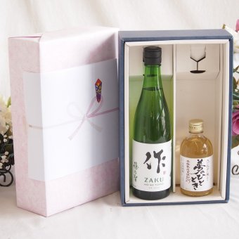 感謝の贈り物ボックス 日本酒作の透明な余韻と、優美なワイン2本セット(井上酒造 麦焼酎 夢のひととき25度(大分県) 清水清三郎商店 作ザク 穂乃智純米 15度(三重県)) 300ml×1本 750ml×1本