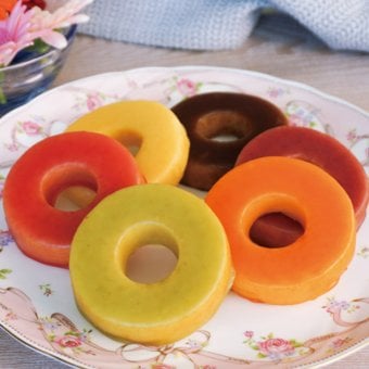 北海道カラフルバウム(6個)  ／バウムクーヘン クッキー・焼き菓子 スイーツ・お菓子 食品 敬老の日 プレゼント ギフト お彼岸 お供え 秋 送料無料 取り寄せ グルメ 産地直送 センター スイーツ お菓子 高級 ご飯 食品 飲料 おかず つまみ おやつ