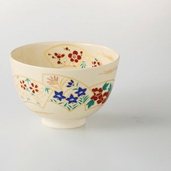 仁清　扇面抹茶碗 陶器 瀬戸焼 やきものの里から、暮らしを贈ります。　ギフト 食器 セット テーブルウェア