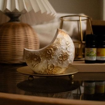 moon ship stone《夢の旅へ誘う 月船のアロマストーンオブジェ》火を使わない香るインテリア