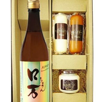 ★ 送料無料 ★ ロ万 （ ろまん ） 純米吟醸  720ml ＋ チーズおつまみ3種セット【 9439 】【 日本酒・おつまみセット 】【 要冷蔵 】【 ハロウィン 贈り物 ギフト プレゼント 誕生日 結婚のお祝い 】