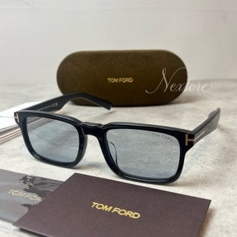 【並行輸入品】【正規品・新品 箱付き】TOMFORD トムフォード TF1148D FT1148D 01A イタリア製 サングラス メガネ 眼鏡 メンズ レディース TOM FORD トム フォード 伊達メガネ