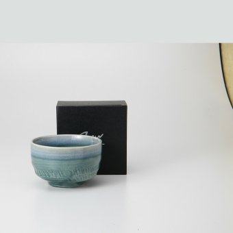 涼彩フチ白グリーン抹茶碗 陶器 美濃焼 やきものの里から、暮らしを贈ります。　ギフト 食器 セット テーブルウェア