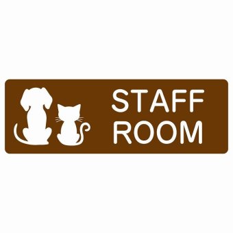 動物イラスト付 STAFF ROOM ブラウンホワイト 27x9cm 長方形 サインステッカー シール 屋外 屋内 防水 おしゃれ スタッフオンリー スタッフルーム 関係者以外立ち入り禁止 動物病院 老犬ホーム 犬 猫 ネコ ドッグラン 動物園 ペットショップ ペット マナー お願い 獣医