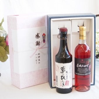 感謝の贈り物ボックス プレミアムな長期熟成麦焼酎と国産ワインセット(遅摘みロゼ 完熟甘口ワイン 甘口(山梨県)720ml夢のひととき長期貯蔵5年熟成麦焼酎(大分県)720ml