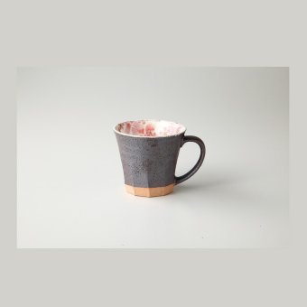 粉引舞桜マグ（ピンク） 陶器 美濃焼 やきものの里から、暮らしを贈ります。　ギフト 食器 セット テーブルウェア