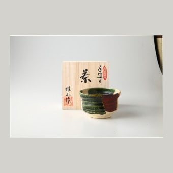 桂山作 手造り彩織部抹茶碗 陶器 美濃焼 やきものの里から、暮らしを贈ります。　ギフト 食器 セット テーブルウェア