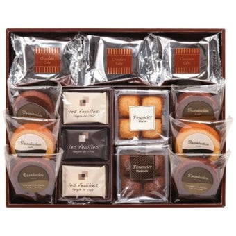 【送料無料・包装無料・のし無料】プティ・メルシー チョコスイーツコレクション CSC-EZ(B4) /ギフト お歳暮 入学祝い 卒業祝い 就職祝い 結婚祝い 誕生日 出産祝い 引越祝い 香典返し 新盆 初盆 御礼 内祝い 快気祝い ご挨拶 志 法事