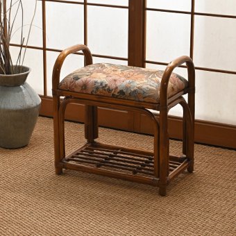 チェア 椅子 アジアン家具 ラタン つかまり立ちスツール 1脚 籐製 クッション 軽い 和風 和モダン 家具 和室 リビング おすすめ 母 祖母 父 祖父 来客用 旅館 ホテル 温泉 温泉旅館 モダン シンプル 収納 玄関