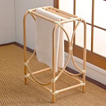 収納家具 ラック アジアン家具 タオルハンガー チェスト ランドリー キャスター付 籐かご ランドリーワゴン おしゃれ アジアン 収納 バスケット 脱衣所 洗濯籠 カゴ付 ランドリーボックス 洗濯物 メイク