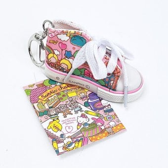 サンリオキャラクターズ スニーカーキーホルダー ラッピング柄 (ピンク) Sanrio