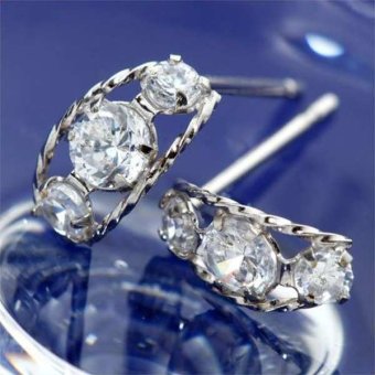 ダイヤモンドピアス プラチナ レディース 一粒 ダイヤ 3石 トリロジーピアス PT900 揺れるピアス ジュエリー アクセサリー ギフト プレゼント 記念日 誕生日