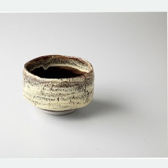 アメ釉黄流し　抹茶碗 陶器 美濃焼 やきものの里から、暮らしを贈ります。　ギフト 食器 セット テーブルウェア