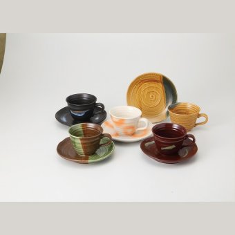 渦絞コーヒー碗皿 陶器 美濃焼 やきものの里から、暮らしを贈ります。　ギフト 食器 セット テーブルウェア