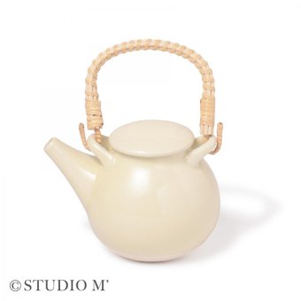 studio m’ スタジオエム なつめ 土瓶[急須 おしゃれ ティーポット 土瓶急須 和食器 日本製 陶器 かわいい 小さめ ミニ ポット 電子レンジ対応 来客用 お茶 煎茶道具 紅茶 ティータイム 籐 ハンドル 持ち手 ナチュラル]