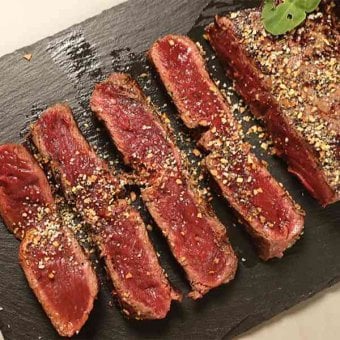 馬刺専門店 若丸 馬肉ステーキセット 信州 老舗の味 1ポンドステーキ 450g ヒレステーキ 120g 贅沢 お取り寄せ グルメ 高級 肉料理 贈り物 ギフト 贈答用 父の日 誕生日 記念日 パーティー