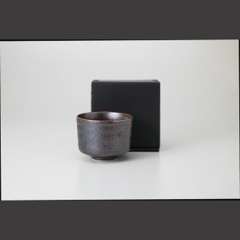 孔雀ミニ抹茶碗 磁器 美濃焼 やきものの里から、暮らしを贈ります。　ギフト 食器 セット テーブルウェア