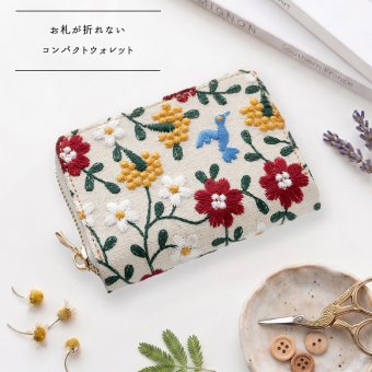 お札が折れない コンパクトウォレット 【 花と鳥 】 全面 刺繍 北欧風