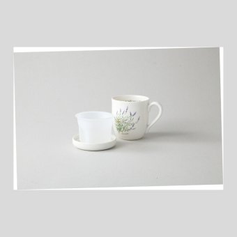 ハーブ園 蓋付マグ ラベンダー 磁器 美濃焼 やきものの里から、暮らしを贈ります。　ギフト 食器 セット テーブルウェア
