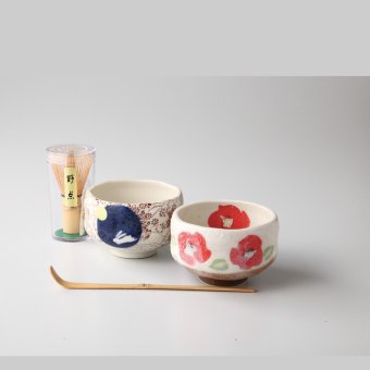 椿・月うさぎミニ抹茶セット　磁器 磁器 美濃焼 やきものの里から、暮らしを贈ります。　ギフト 食器 セット テーブルウェア
