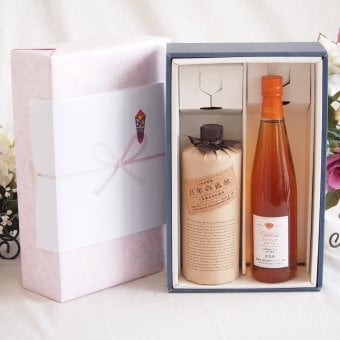 感謝の贈り物ボックス 琥珀の余韻と芳醇ワイン2本セット(シャンモリ デラウェア オレンジワイン10度(山梨県) 長期貯蔵酒 百年の孤独40度(宮崎県)) 500ml×1本 720ml×1本