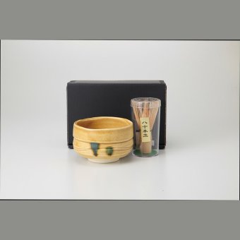 黄瀬戸抹茶碗茶筅セット 陶器 瀬戸焼 やきものの里から、暮らしを贈ります。　ギフト 食器 セット テーブルウェア