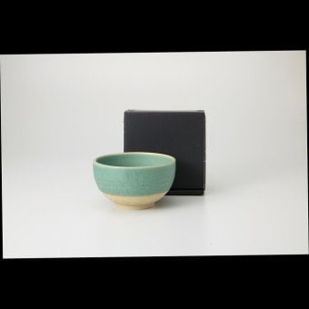翠雨（緑）抹茶碗 磁器 美濃焼 やきものの里から、暮らしを贈ります。　ギフト 食器 セット テーブルウェア