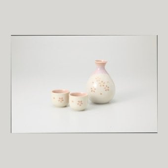 かすみ桜　酒器揃 磁器 美濃焼 やきものの里から、暮らしを贈ります。　ギフト 食器 セット テーブルウェア