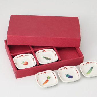 Japan やさい 角小皿 5柄セット 磁器 美濃焼 やきものの里から、暮らしを贈ります。　ギフト 食器 セット テーブルウェア