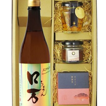 ★ 送料無料 ★ ロ万 （ ろまん ） 純米吟醸  720ml ＋ 海鮮おつまみ3種セット【 9434 】【 日本酒・おつまみセット 】【 要冷蔵 】【 ハロウィン 贈り物 ギフト プレゼント 誕生日 結婚のお祝い 】