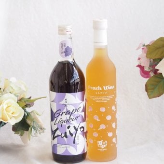 みずみずしくジューシーな風味の葡萄酒と国産ワインセット(フルーツももワイン 高畠ワイナリー甘口(山形県)500ml瑞鷹葡萄の酒10度(熊本県)720ml