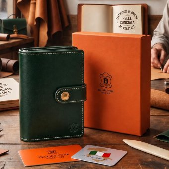 ベリーズヨーク　BELLIES YORK　二つ折り財布　BYTM1945GR　グリーン　緑色　ベジタブルタンニン　イタリアンレザー　牛革　”エイジングを楽しむ革小物”