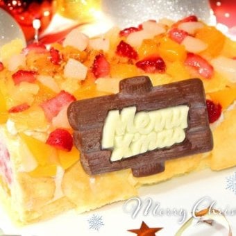 クリスマス生乳アイスクリームロールフルーツアイスケーキ　[クリスマスケーキ クリスマスアイスケーキ クリスマスプレゼント コンパクトサイズ]