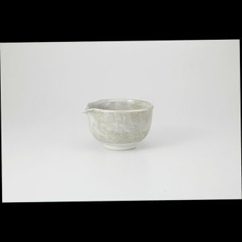 緑志野ながし　片口抹茶碗 陶器 美濃焼 やきものの里から、暮らしを贈ります。　ギフト 食器 セット テーブルウェア