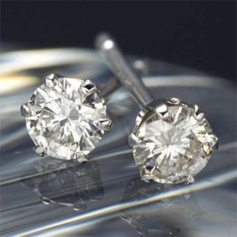 ダイヤモンドピアス プラチナ PT900 0.24ct 一粒石 スタッドピアス レディース アクセサリー シンプル 上品 普段使い 記念日 誕生日 プレゼント ギフト