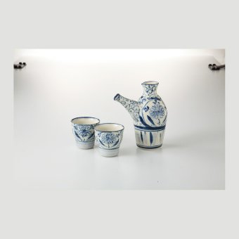 安南花唐草酒器セット 陶器 美濃焼 やきものの里から、暮らしを贈ります。　ギフト 食器 セット テーブルウェア