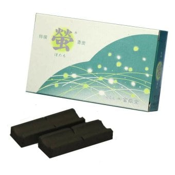東海製蝋 特撰香炭螢 10個入 香炭 焼香用 炭 仏具 お焼香 抹香 仏壇用品 葬儀 法事 供養 燃焼時間約90分 着火簡単 こぼれにくい 仏事用 お香 炭