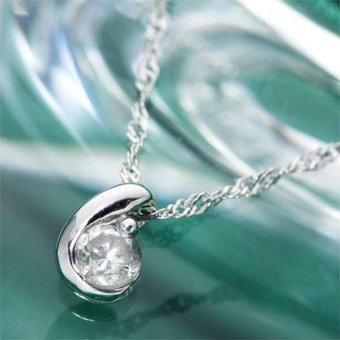 K18WG ダイヤモンド ネックレス ムーンペンダント 18金 ホワイトゴールド 天然ダイヤ 月 モチーフ 華奢 ジュエリー アクセサリー レディース ギフト