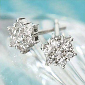 K18WG ダイヤモンド ピアス 18金 ホワイトゴールド ダイヤ 14石 7石 スター フラワー 華奢 上品 シンプル レディース ジュエリー アクセサリー プレゼント ギフト ラッピング 記念日 誕生日 20代 30代 40代 50代