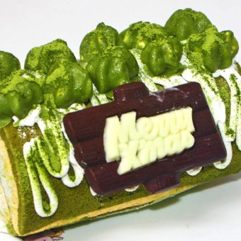 クリスマスまっ茶ロールデコレーションケーキ［クリスマスケーキ クリスマスロール クリスマスプレゼント クリスマスギフト コンパクトケーキ］