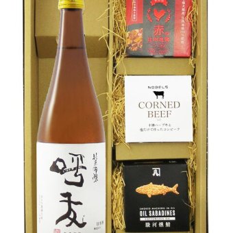 ★ 送料無料 ★ 呼友 ( こゆう ) 純米吟醸  720ml ＋ 缶詰おつまみ3種セット【 9421 】【 日本酒・おつまみセット 】【 ハロウィン 贈り物 ギフト プレゼント 誕生日 結婚のお祝い 】