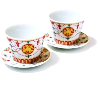 九谷焼  九谷焼色絵十趣杯  ＋九谷焼　縁起豆皿　(瓔珞文)ペア【湯呑　茶器　酒器　煎茶　カップ　小鉢】【御結婚御祝・内祝・新築御祝・還暦御祝・御礼・寿・ギフト包装可能】