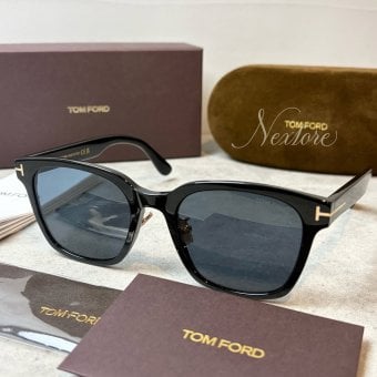 【並行輸入品】【正規品・新品 箱付き】TOMFORD トムフォード TF1239K FT1239K 01A イタリア製 サングラス メガネ 眼鏡 メンズ レディース TOM FORD トム フォード 伊達メガネ