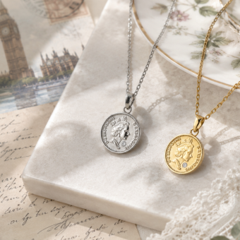 コインネックレス (エリザベス女王／英国王室紋章) Coin Necklace PUPE128 Dress Up ドレスアップ