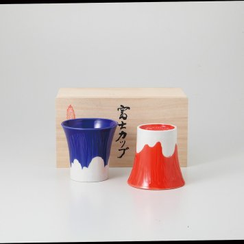 富士山フリーカップペアー 磁器 美濃焼 やきものの里から、暮らしを贈ります。　ギフト 食器 セット テーブルウェア
