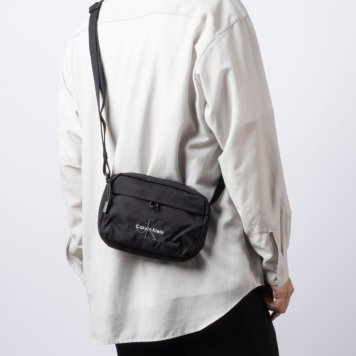 カルバンクライン Calvin Klein BOLD CAMERA BAG ロゴ ナイロン カメラバッグ LV04D3117G ショルダーバッグ メンズ バッグ