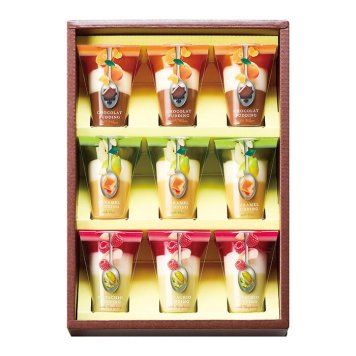 送料無料 お歳暮 ひととえ3層デザート プリンパフェ  ※11/2以降の出荷予定となります。北海道・沖縄・離島は配達不可 全国送料無料 御歳暮 早割 お歳暮2026 御挨拶 お取り寄せ グルメ スイーツ