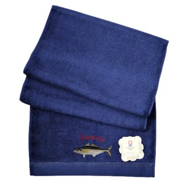 釣り好き アジ 鯵 釣魚 名入れ ギフト タオル 刺繍 今治 フェイスタオル あじ 釣り 趣味 ネーム 父の日 誕生日 お祝い 卒業 卒部 贈り物 イニシャル プレゼント ギフト 参加 記念 景品 名前 人気 送別会 チーム グループ 【送料無料】