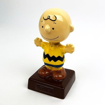 SNOOPY チャーリー・ブラウン 立体 スィングフィギア スヌーピー グッズ