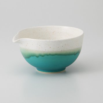トルコブルー 片口抹茶碗 磁器 美濃焼 やきものの里から、暮らしを贈ります。　ギフト 食器 セット テーブルウェア